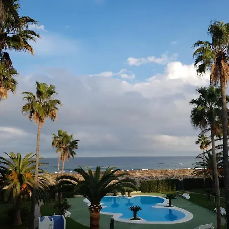 Mirando Al Mar Apartment *